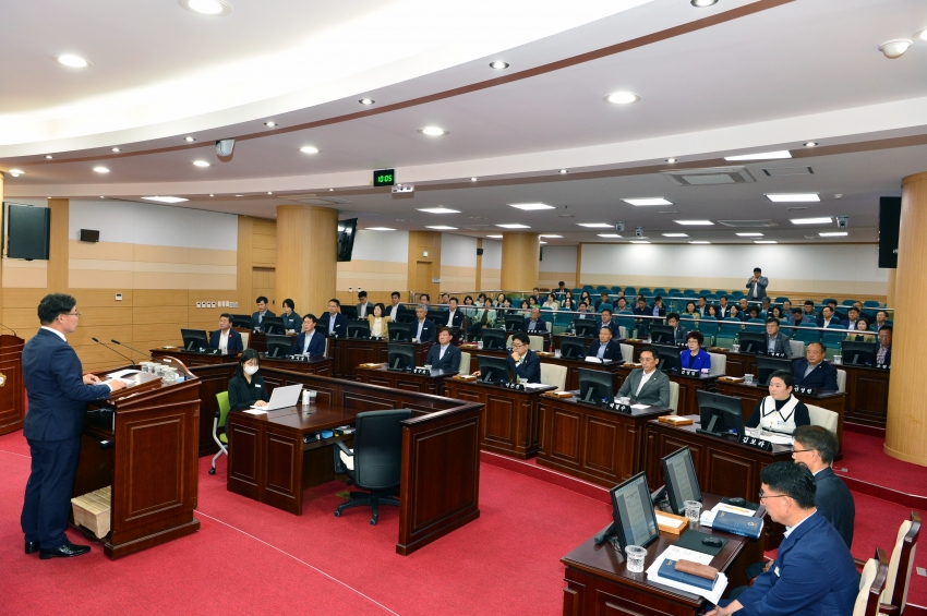 제337회 광양시의회 임시회 제2차 본회의_5