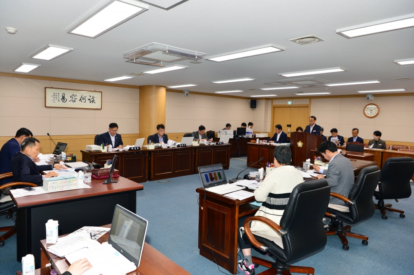 제337회 임시회 중 총무위원회 회의_1