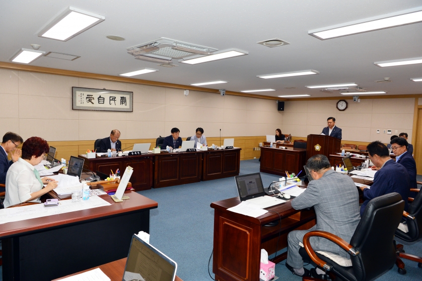 제339회 임시회 중 산업건설위원회 회의_1