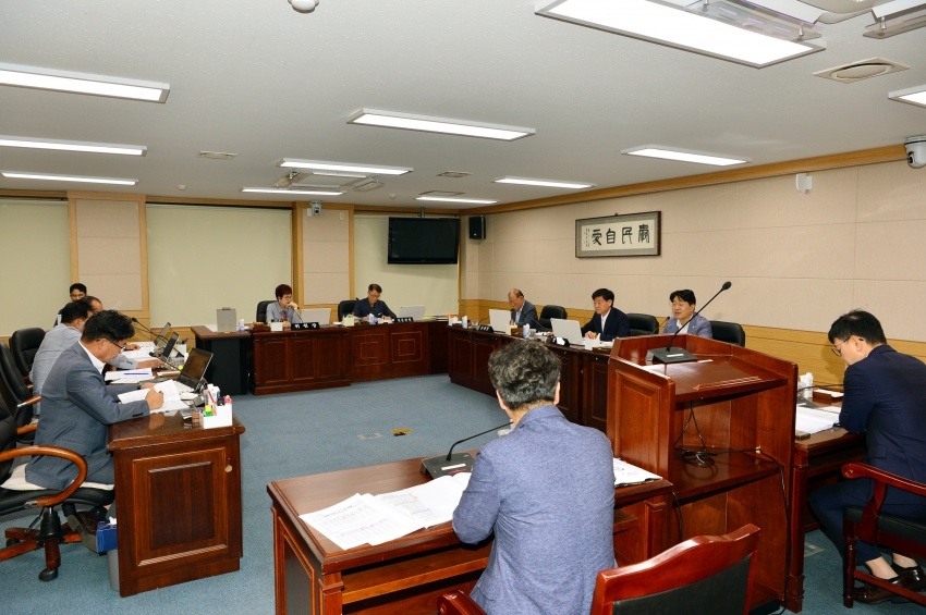 제341회 임시회 중 산업건설위원회 회의_1