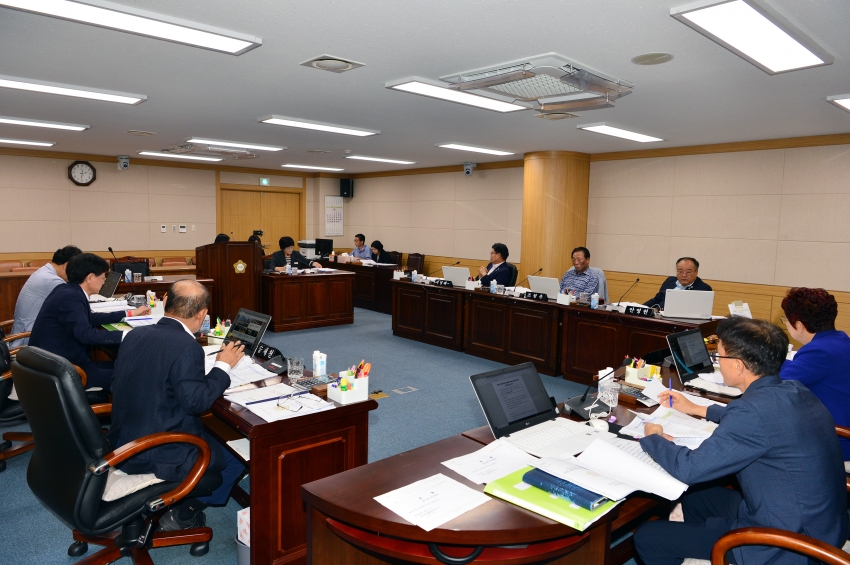 제342회 임시회 중 산업건설위원회 회의_1